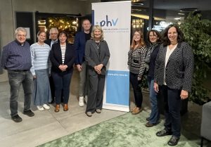 Der neue Vorstand des PhV-Bezirks Euskirchen - mit dem Bezirksvorsitzenden Christian Schulze (5.v.r.) und der Landesvorsitzenden Sabine Mistler (Bildmitte).